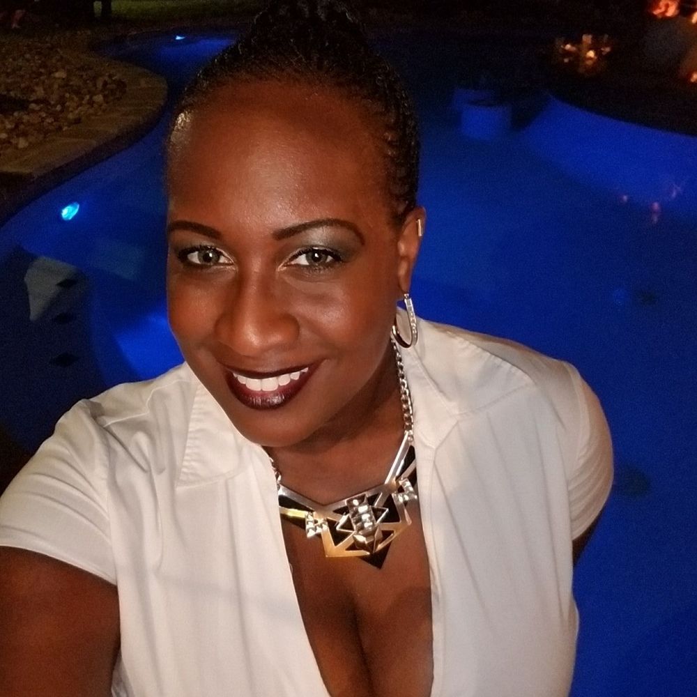 Meet your Posher, Candice